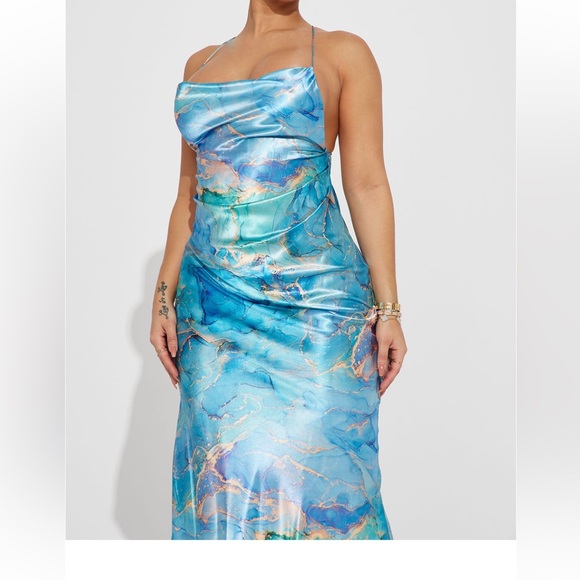 Blue Marble Open Back Long Dress - Picture 3 of 3